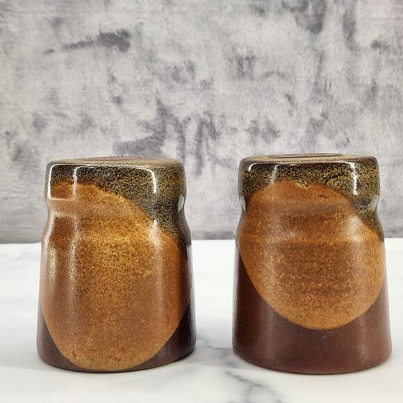 Treasure Pottery Craft stone/ceramic salt & pepper shakers Retro 70s glaze brown - Picture 2 of 6